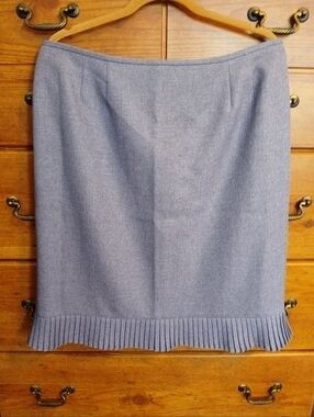 Le Suit Women's Pencil Skirt in Light Purple with Pleated Hem/Size 16 Petite